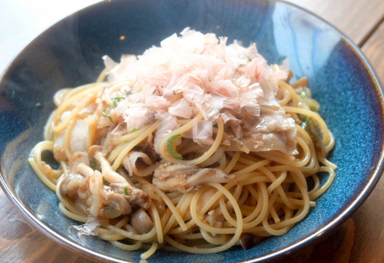 豚肉とキノコの醤油麹パスタ